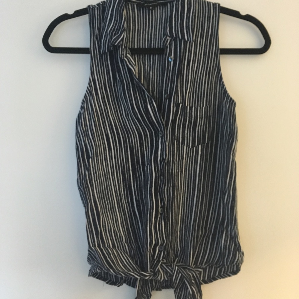 Sleeveless Striped Button Front & Tie Top - S